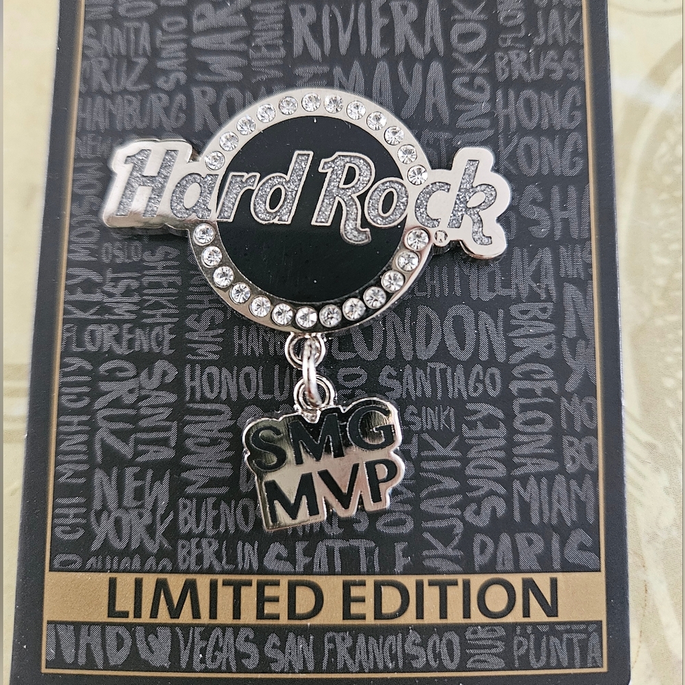 Hard Rock Cafe Pin